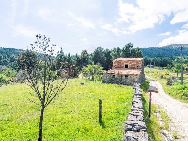 Quinta à venda em Unhais da Serra