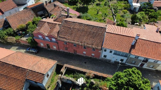 Moradia em banda à venda na Rua Benemérito, 5
