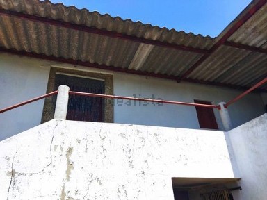Casa de aldeia à venda em Vale Prazeres