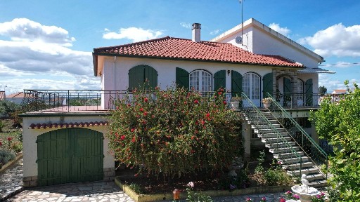 Moradia independente à venda em Ladoeiro