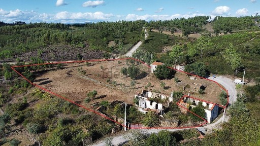 Moradia independente à venda em Cumeada e Marmeleiro