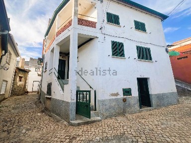 Pêro Viseu, Rua Direita