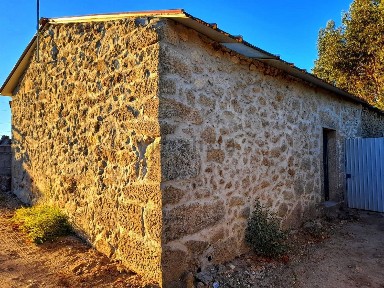 Quinta à venda na Póvoa de Rio de Moinhos e Cafede