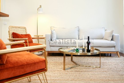 Arrendamento de apartamento T2 na Rua dos Fanqueiros
