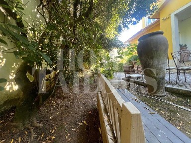 Arrendamento de apartamento T2 na Escadinhas de Dom Fernando, 1