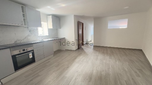 Arrendamento de apartamento T1 na Travessa Silva Porto