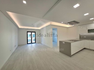 Arrendamento de apartamento T2 na Ericeira Sul