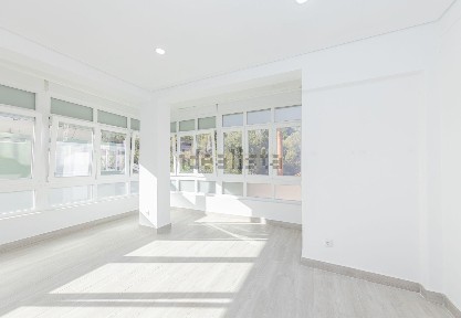 Apartamento T2 à venda na Rua 1º de Maio, 16