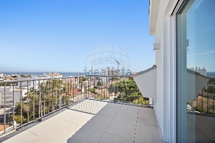 Apartamento T2 à venda na Avenida Sabóia