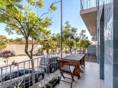 Apartamento T3 à venda na Rua General João de Almeida