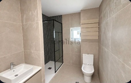 Arrendamento de apartamento T2 na Rua Eça Queirós