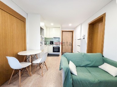 Arrendamento de apartamento T1 na Rua Dom Afonso Henriques, 741
