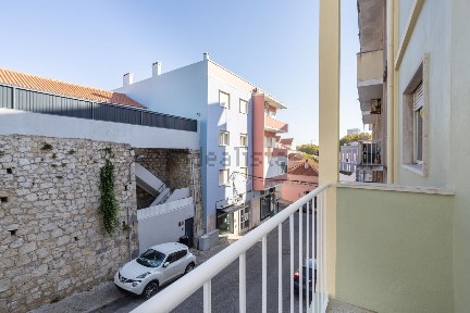 Apartamento T2 à venda na Rua de São Filipe, 3