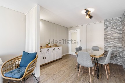 Apartamento T3 à venda na Rua Feliciano Ramos, 24