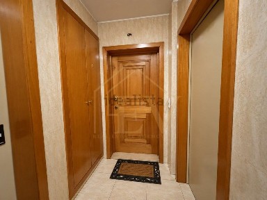 Apartamento T3 à venda na Rua Antero Henriques da Silva