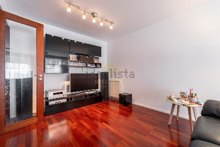 Apartamento T2 à venda na Rua da Cruz de Pau, 484