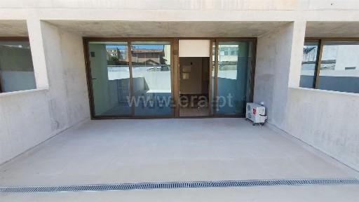 Apartamento T1 à venda na Rua Mário Botas s/n