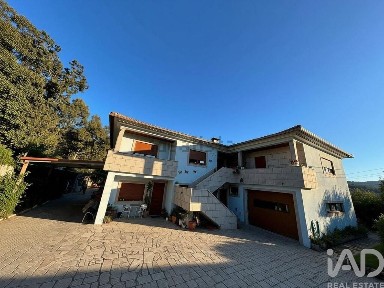 Moradia independente à venda em Vila Marim