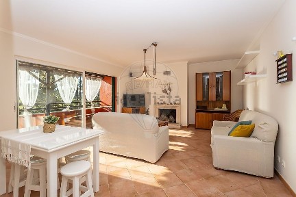 Arrendamento de apartamento T2 na Rua dos Ciprestes