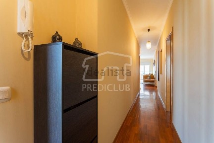 Apartamento T3 à venda na Rua do Figueiral Sitio da Abegoaria Edifício Alta do Garajau Bloco C 4º Piso Fração CL s/n