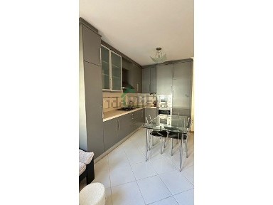 Arrendamento de apartamento T0 na Rua da Quinta dos Negreiros