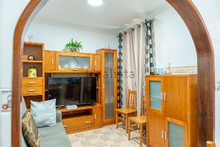 Apartamento T5 à venda na Avenida Manuel Remígio, 78