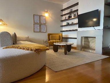 Arrendamento de apartamento T2 na Avenida Menéres
