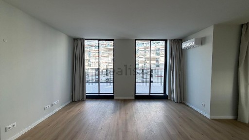 Arrendamento de apartamento T0 na Rua Amélia de Sousa Luz