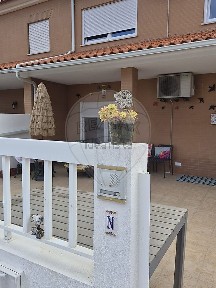Moradia independente à venda em São Martinho do Porto