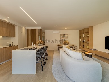 Apartamento T3 à venda na Rua Alto do Lagoal, 21