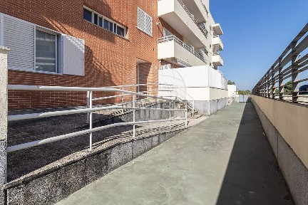 Apartamento T3 à venda na Rua Joly Braga Santos