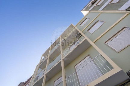 Apartamento T2 à venda na Rua São Filipe