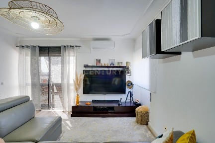 Apartamento T3 à venda na Lavradio