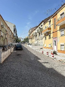 Apartamento T2 à venda na Rua do Alecrim