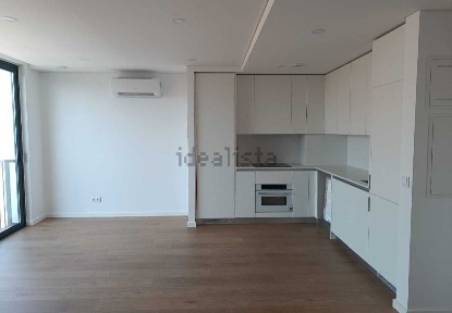 Apartamento T1 à venda na Rua Doutor Arlindo Vicente s/n