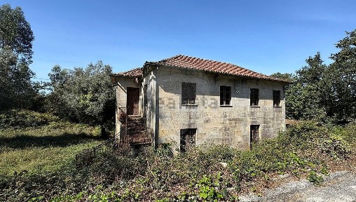 Moradia independente à venda em Lugar da Pousada