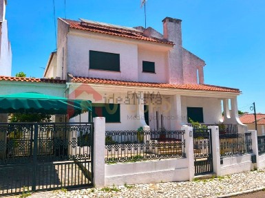 Moradia independente à venda em Assunção - Ajuda - Salvador - Santo Ildefonso