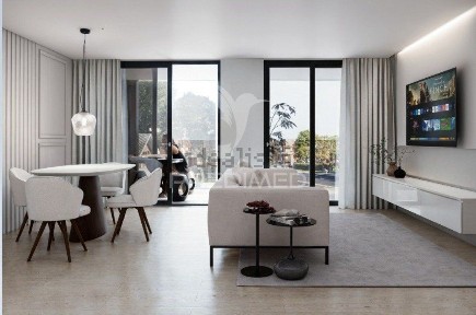Apartamento T2 à venda na Travessa Nova da Giesta, 5255