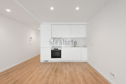 Apartamento T1 à venda na Igreja do Bonfim - Lomba