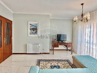 Apartamento T2 à venda na Rua de Ernesto Silva