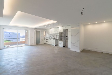 Apartamento T3 à venda na Avenida da República