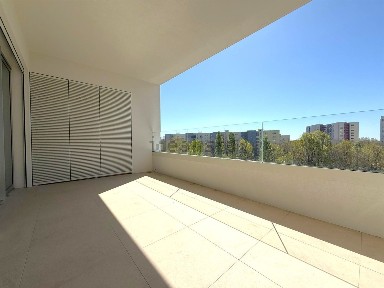 Apartamento T1 à venda em Requesende