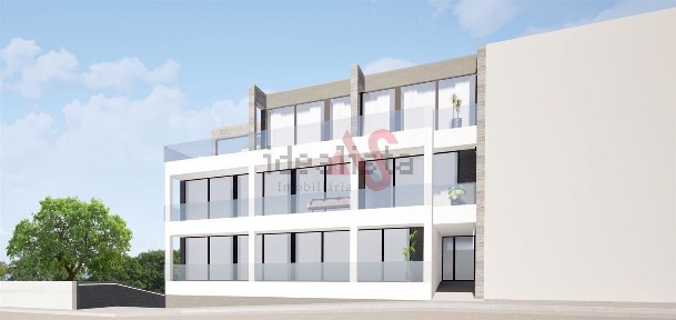 Apartamento T3 à venda na Avenida de Sobrão, 48