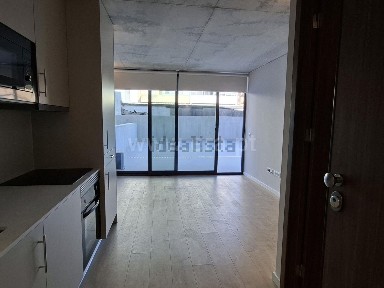 Apartamento T1 à venda na Rua Mário Botas s/n