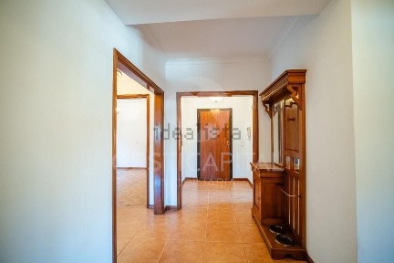 Apartamento T3 à venda na Rua José António Reimão Nogueira s/n