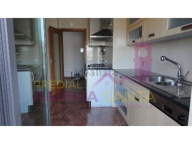 Arrendamento de apartamento T2 em Santa Clara e Castelo Viegas