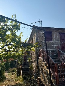 Quinta ou casa rústica à venda em Rebordelo