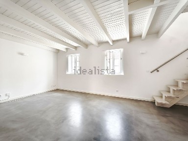 Arrendamento de apartamento T1 na Rua Hangar