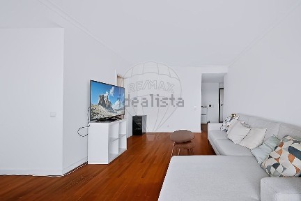 Arrendamento de apartamento T2 em Porto Salvo