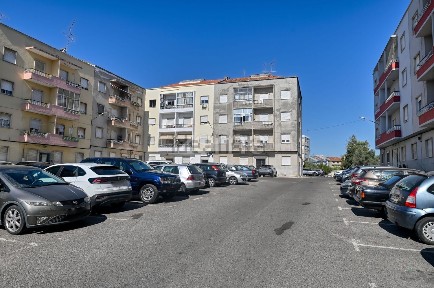 Apartamento T3 à venda na Praceta Damião de Góis, 7